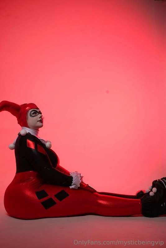 Day 10/31 days of Halloween | Classic Harley Quinn 🃏 10