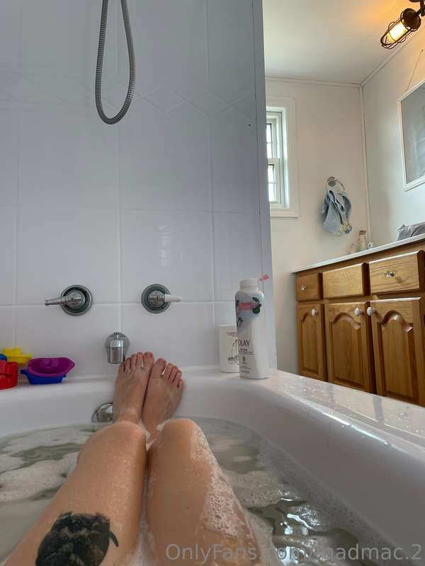 bath posts/dms coming up 🧼