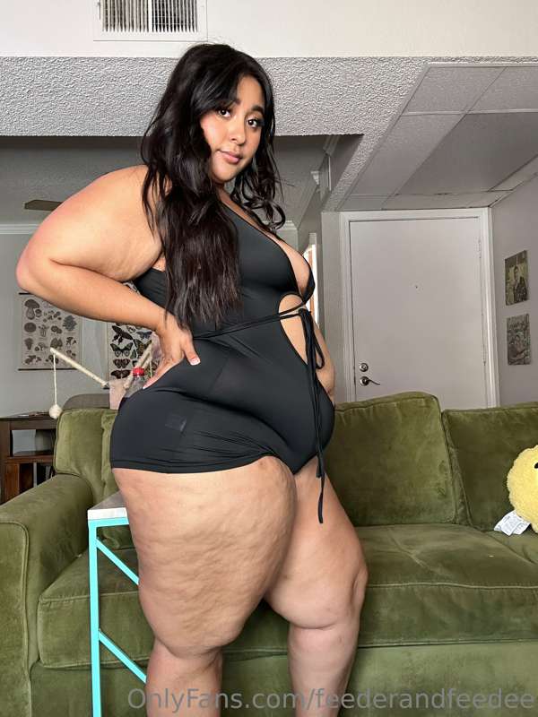 More bloated belly pics from the soda and mentos bloat custo..