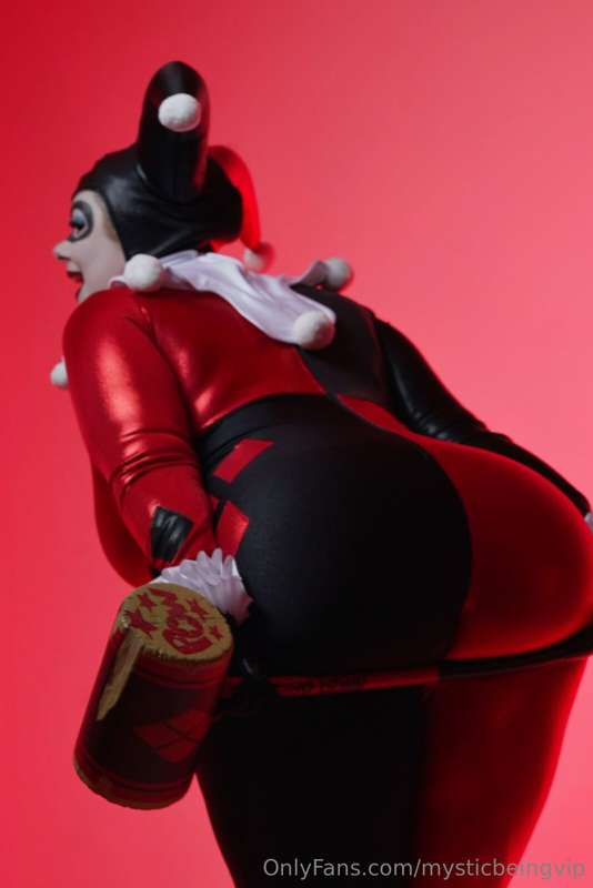 Day 10/31 days of Halloween | Classic Harley Quinn 🃏 5