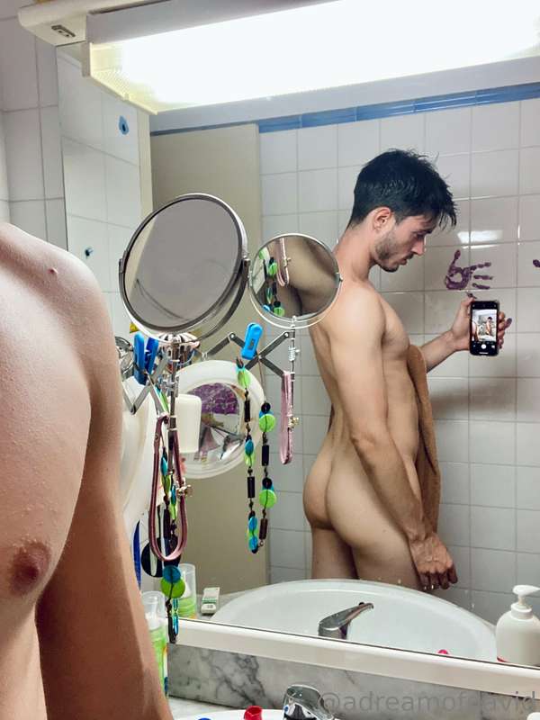 I'm all sweaty from my workout... wanna shower together? 😏 1