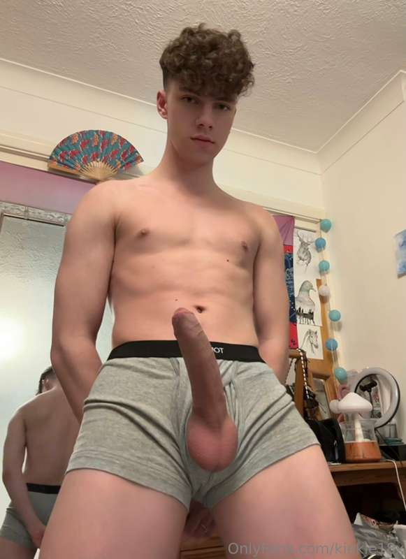 Post gym horn 😈 swipe to see it grow 8