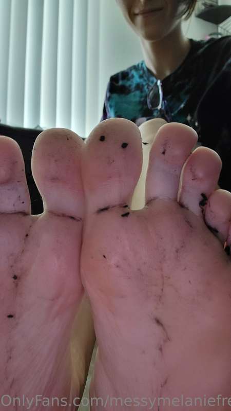 ***Stinky Feet/Sock Fuzz/Dirty Socks Compilation*** 🤭

DETAI..