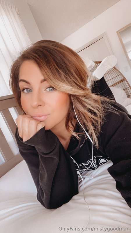 Mistygoodman_Sfw - Onlyfans - 21 Apr, 2024