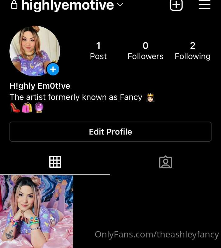 New Instagram 😏💜🦄 follow me and make my day by leaving a nic..