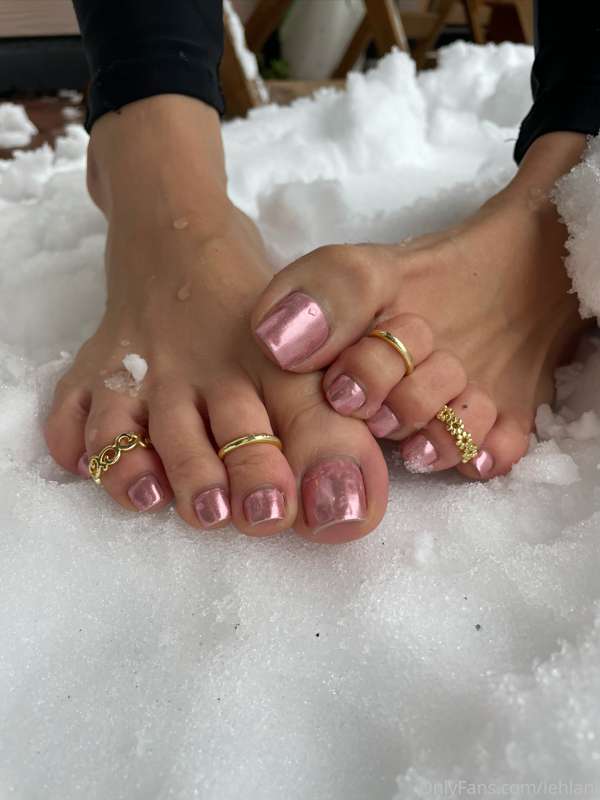 I think these are the some of best photos of my toes I’ve ev.. 4