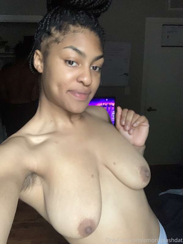 What’s prettier me or my titties 💗 1
