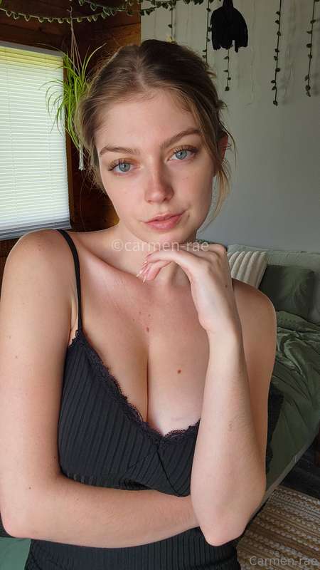My favorite little black dress 🥰 1