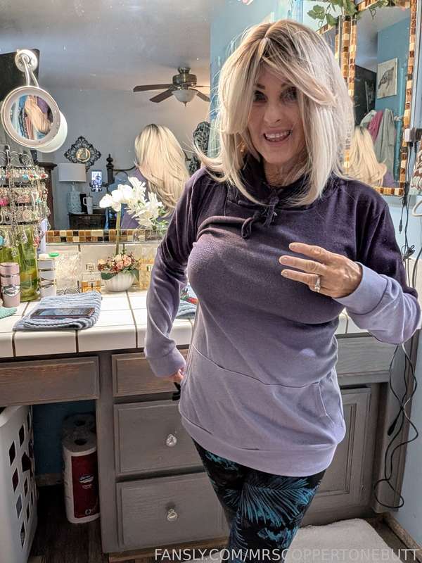 Mrscoppertonebutt - Fansly - 01 Apr, 2025