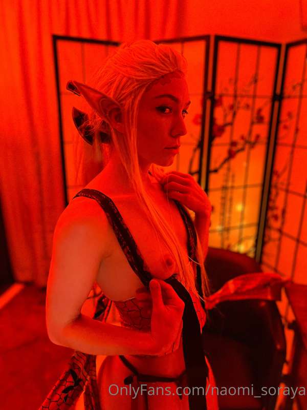 Daki cosplay photo shoot 💝 have your renew on to get the ful.. 24