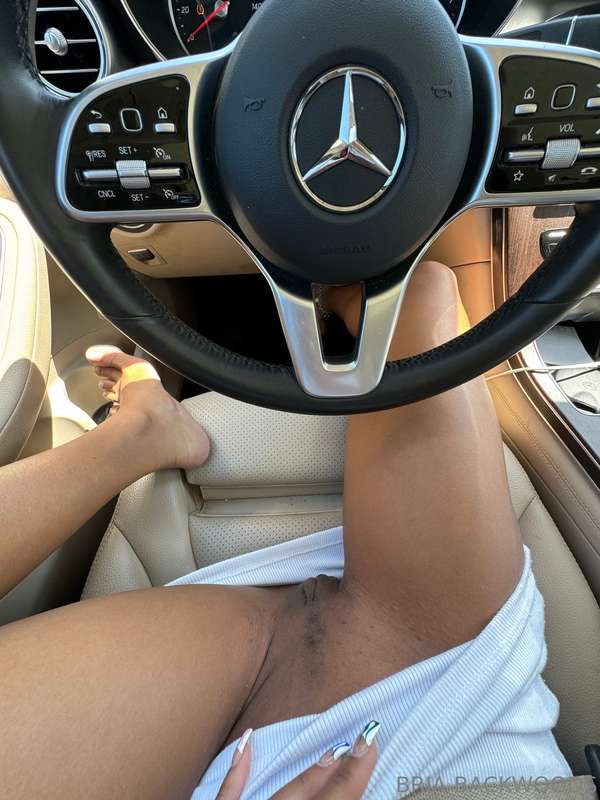 freshly waxed pussy 1