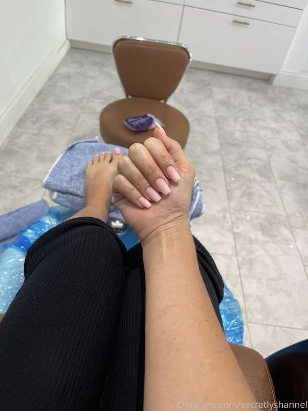 Getting beautiful for you ❤️😘