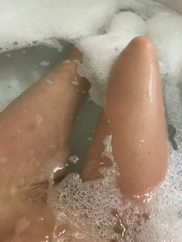 Bath time in my airport hotel x 1