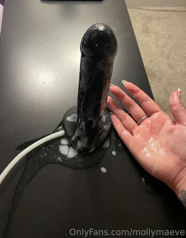 Practicing with my new toy 🤤 How would you feel waking up to.. 3