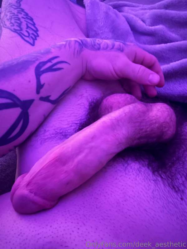 Can’t sleep, my dick literally stays hard like this until I .. 1
