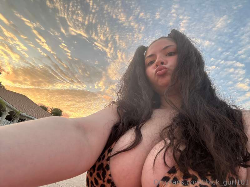 Thick_Gurl101 - Onlyfans - 18 Jan, 2025 5
