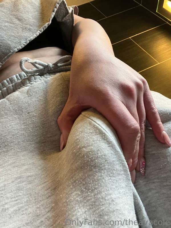 Do you fantasize about being stretched out? 😏
