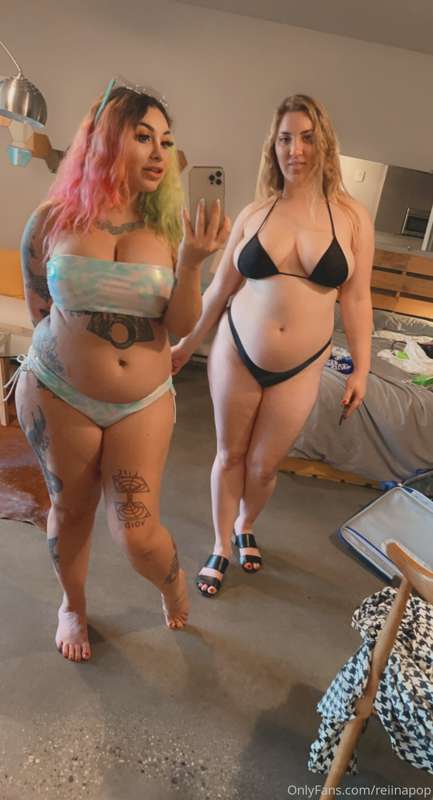 lingerie and then POOL day!! Shot some HD photos for y’all t..