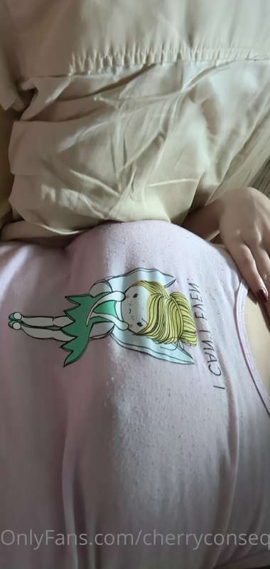 Who can tell I'm a bit chilly in bed this morning~