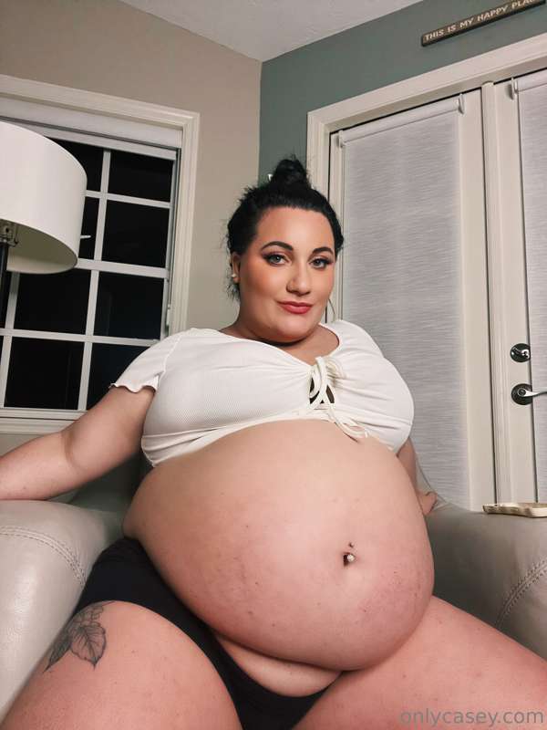 It’s the way my fupa spills out of absolutely EVERYTHING now..