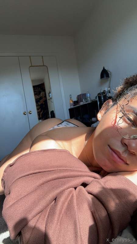 X_Emryss_X - Onlyfans - 06 Sep, 2024 1