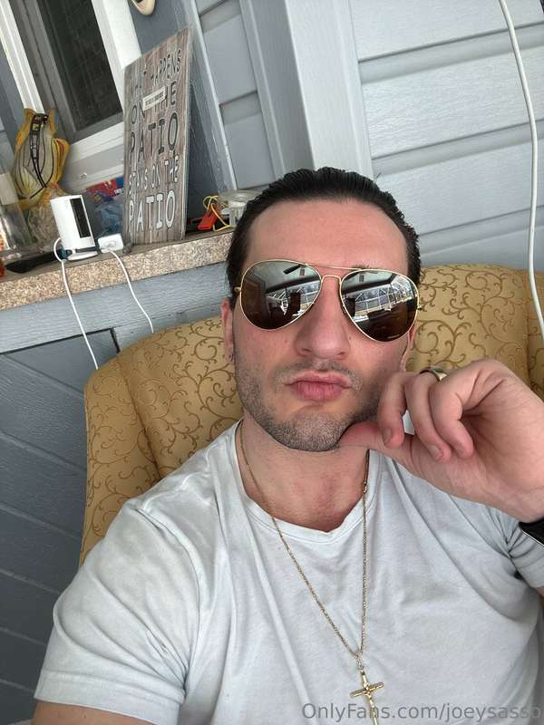 Sitting here at my aunt and uncle in Florida feeling so than..