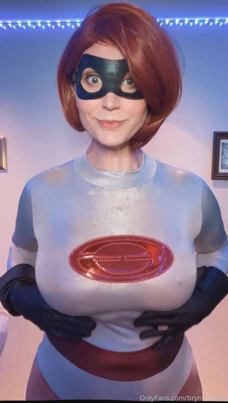 I got a new Elastigirl suit so I had to do a shoot I love it.. 5