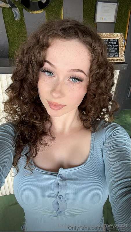 Are you ready to discover your next FUN-SIZED internet girlf.. 2