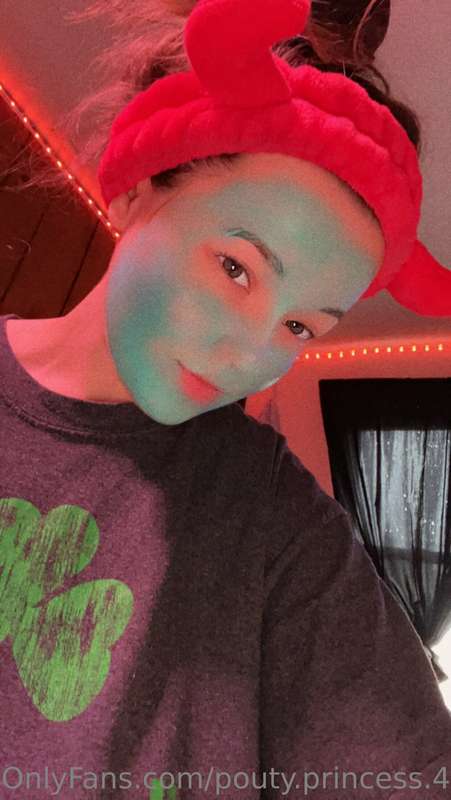 would you do a face mask with me?