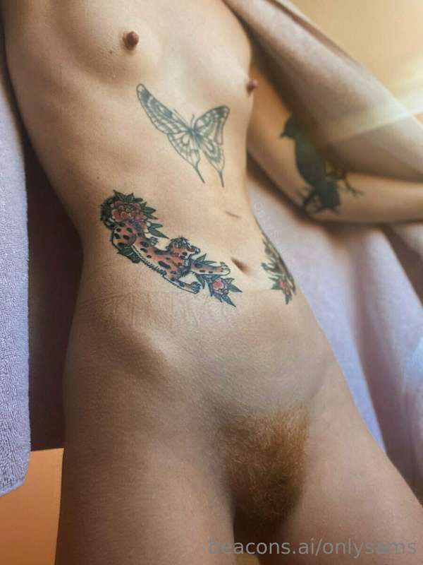 Bush bigger than my boobs 😅 are you a firecrotch fan or pref..