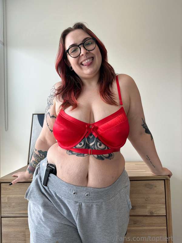 Jordy's Red Bra Titfuck: Photo Set (SFW)

Model: @jordyjett .. 1