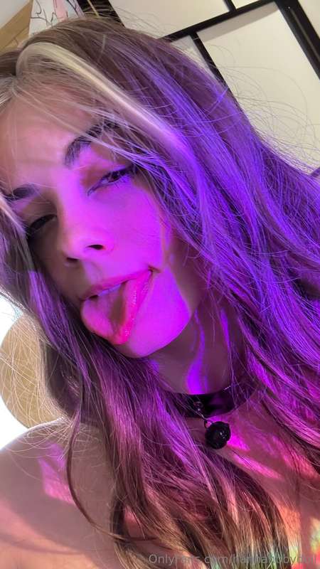 FASTEST FAN TO TIP $20 ILL SEND YOU LOTS OF NUDES $200 WORTH..