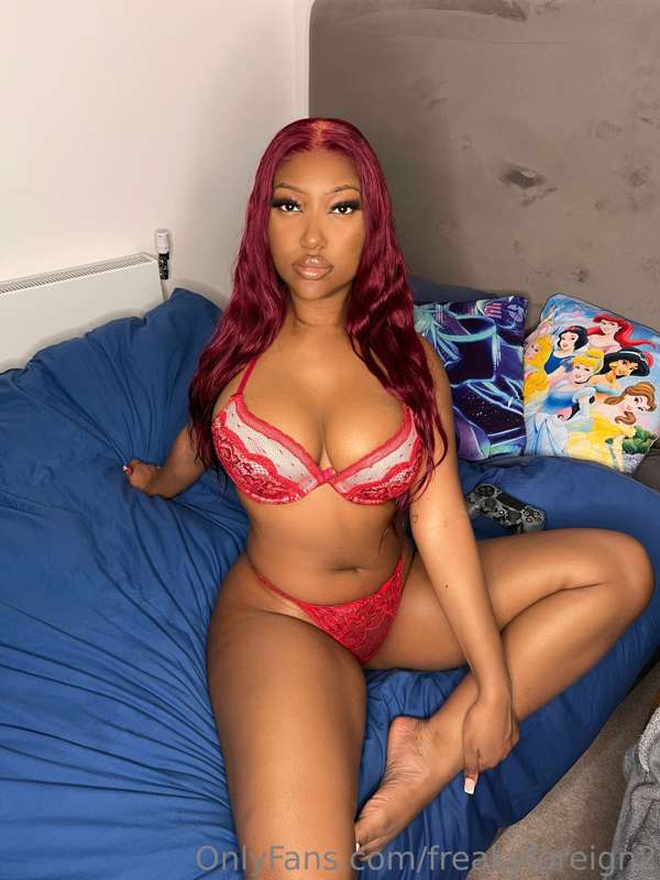 Merry Christmas daddy 🎄Check your messages for my 40 video b..