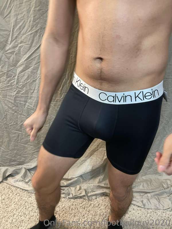 The Calvin Klein set of PVT Martinez - you'll want to see th.. 9