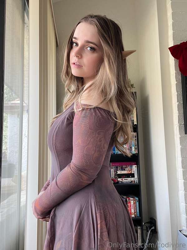 Elves get lonely too 🤫 9