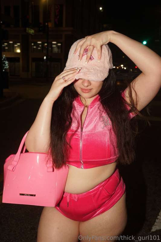 Thick_Gurl101 - Onlyfans - 04 Dec, 2023 9