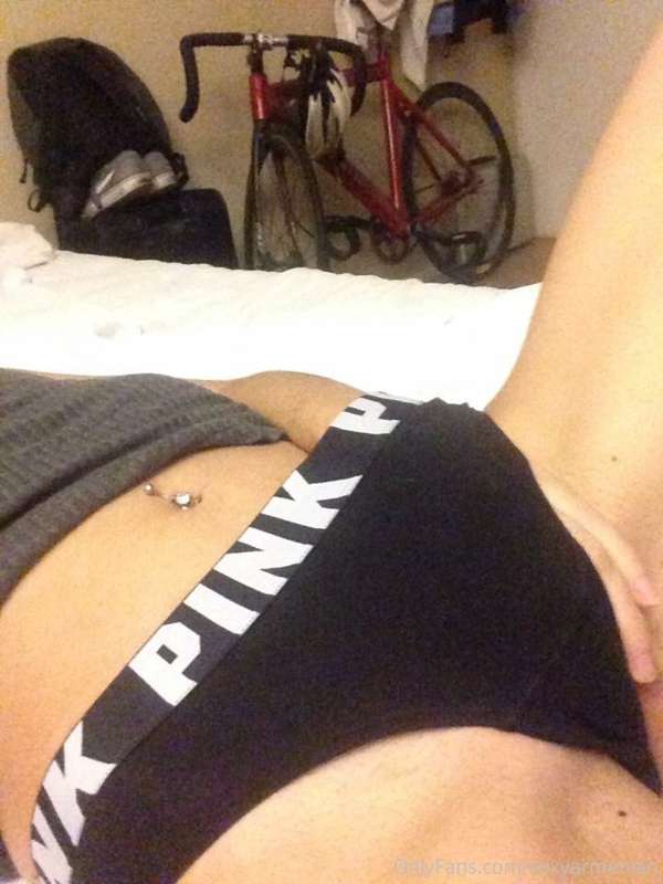 Getting ready to give one of my fans a BJ! What kind of cont..