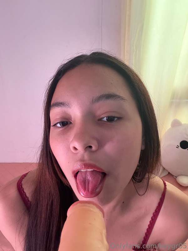 Craving something sweet? Me too. 🍭🔥Just a little tease of wh.. 2