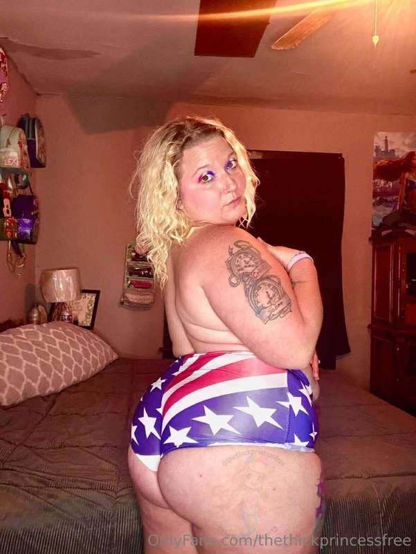 🤤 Cum watch me fuck a monster cock when you sub to my vip @t..