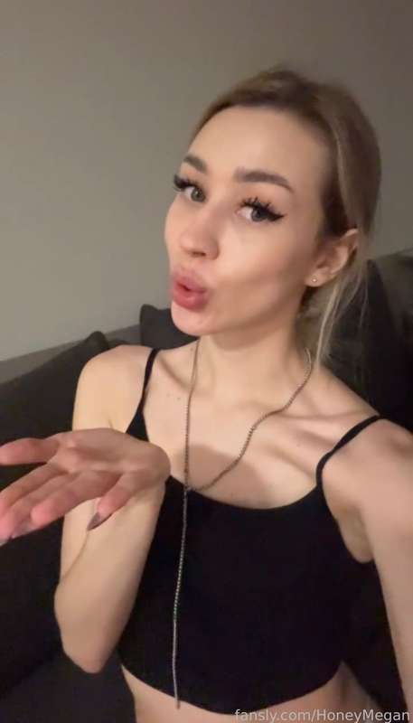 Honeymegan - Fansly - 01 Oct, 2024