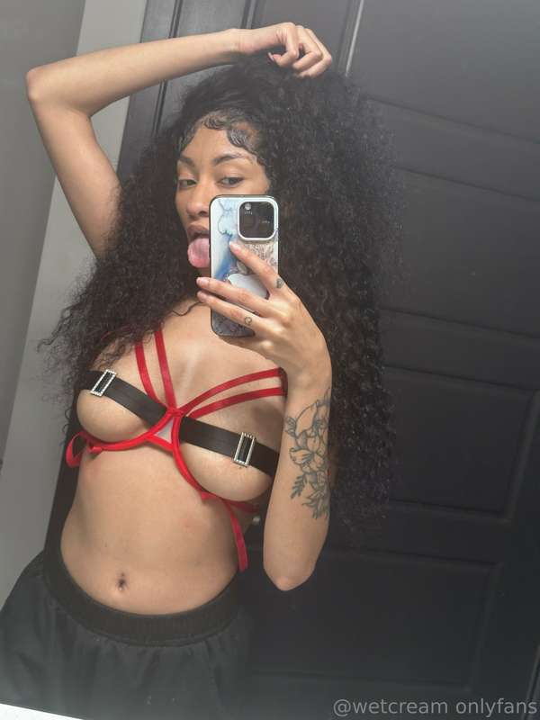 ms claus 🧑🏽‍🎄 30