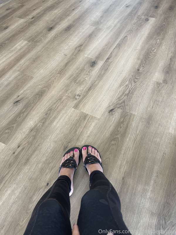 Always teasing boys in public with my perfect toes
