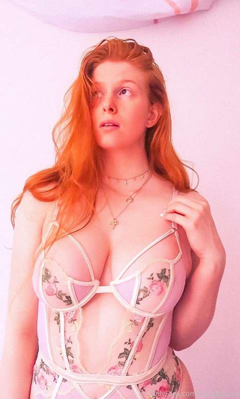 Peep the nipple bar😜🧜‍♀️ 1