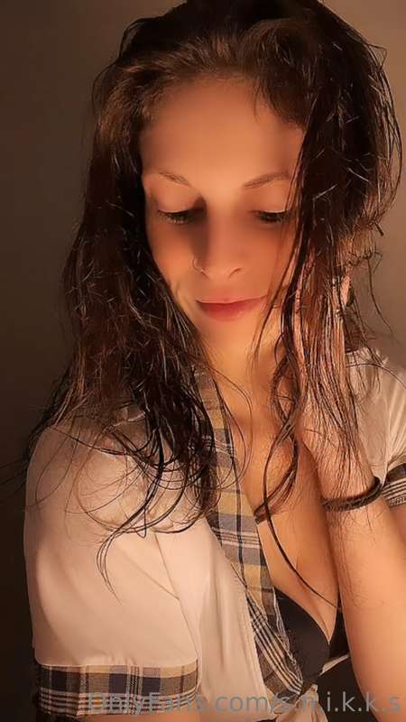 Message and ask anything💋 xx 1