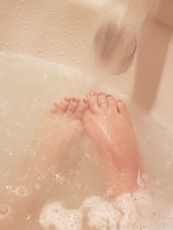 ? clean feet! 1