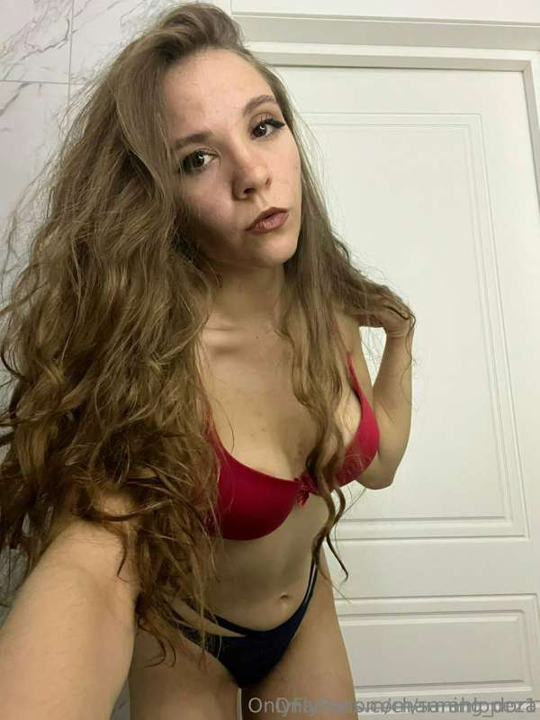 Her charm and mind-blowing assets make you want more. 💦👀@cha..