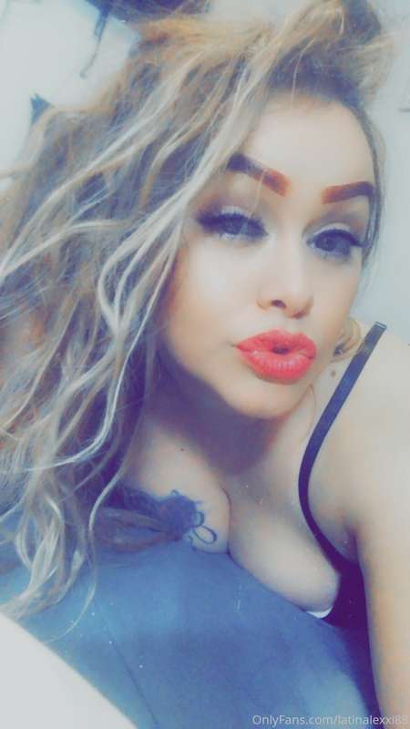 Imagine me making you cumm 💦💦💦💦 message me la lexxi mami !!!..