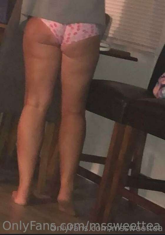 Relaxing after dinner with no panties 1