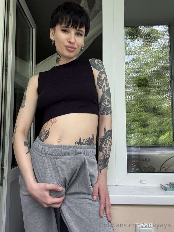 🐰 ***MISTRESS IS LOOKING FOR AN OBEDIENT BOY*** 🤫@koly_moly ..