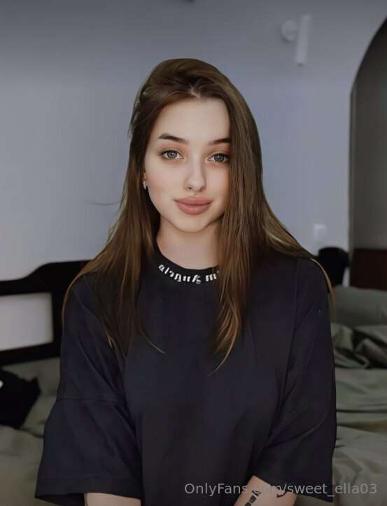 🔥 STOP SCROLLING🔥
She  @mialoverr needs your cock more than ..